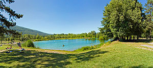 Plan d'eau Seyssel, baignade surveillée, Activités touristiques été. Location de VTT, piste rollers...